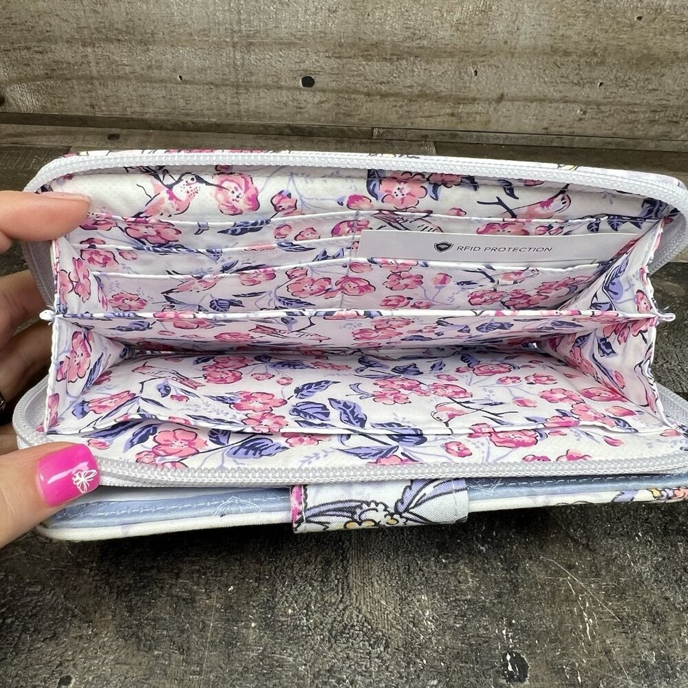 VERA BRADLEY TURNLOCK ZIP AROUND WALLET,HUMMINGBIRD PARK Brand New with Tags - Picture 7 of 13